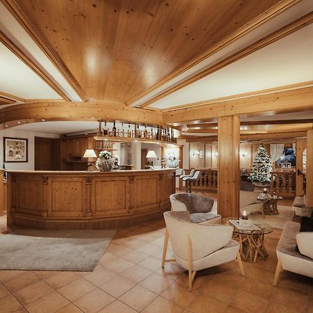 Villa Flora Mountain Lodges Сан-Кассиано Экстерьер фото