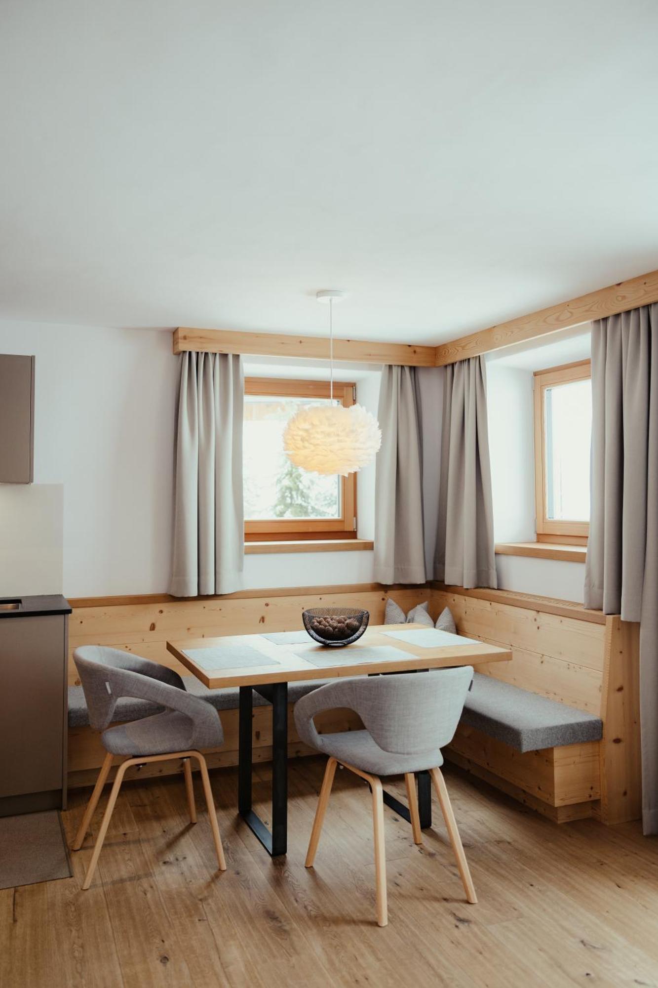 Villa Flora Mountain Lodges Сан-Кассиано Экстерьер фото
